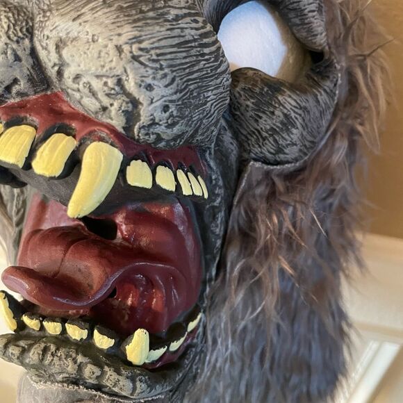 Scary Wolf Mask - Picture 5 of 16